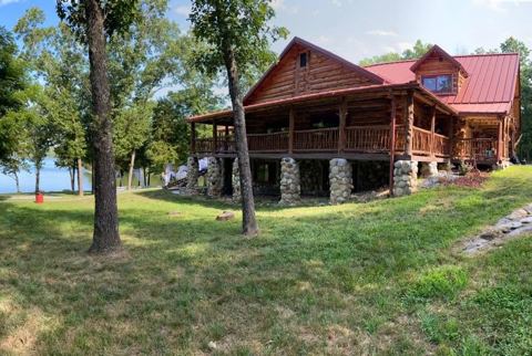 Sticks & Stones hand-notched cedar log cabin work