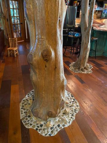 Sticks & Stones hand-notched cedar log cabin work