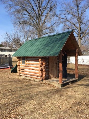 Sticks & Stones hand-notched cedar log cabin work