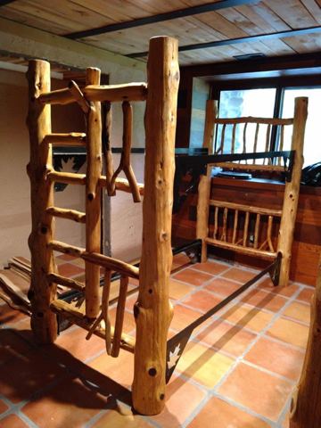 Sticks & Stones hand-notched cedar log cabin work