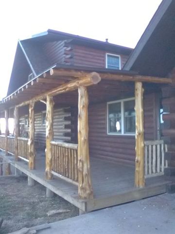 Sticks & Stones hand-notched cedar log cabin work