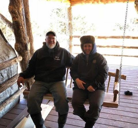 Sticks & Stones hand-notched cedar log cabin work